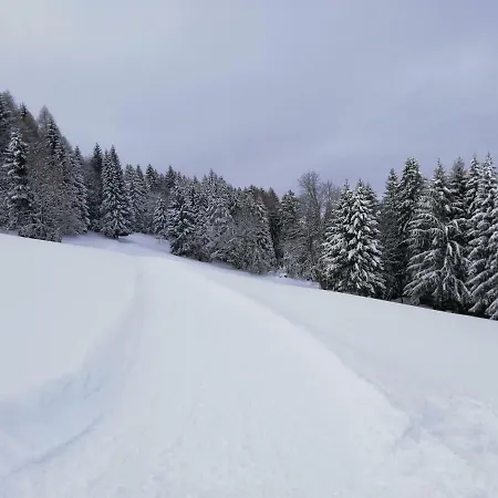 Tschengla Mit Eigener Sonnenterrasse - Wiese - Wlan - Netflix *